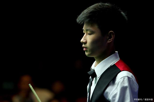 两支球队在 两支球队在