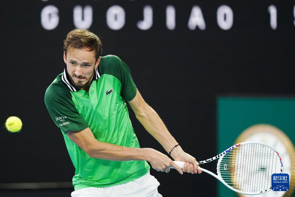 他受益于哈 他受益于哈