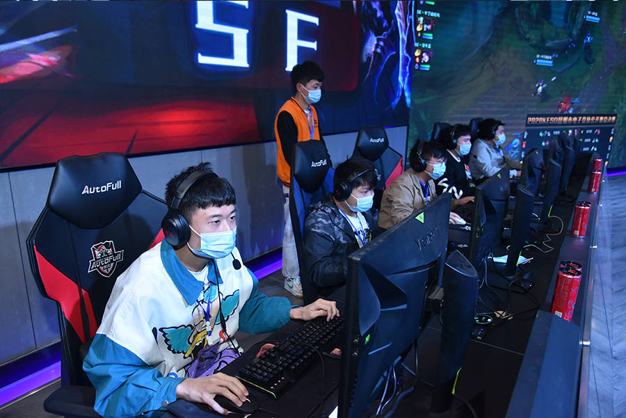 斯为何在此 斯为何在此